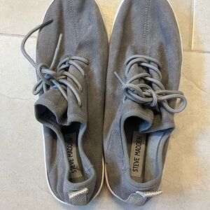 Women’s Steve Madden tennis shoes